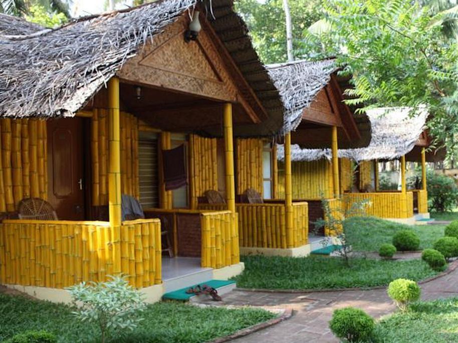 Savithri Inn Bamboo Cottages & Resorts Варкала Экстерьер фото
